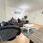 High End Luxury 2 Bed Apartment Birmingham